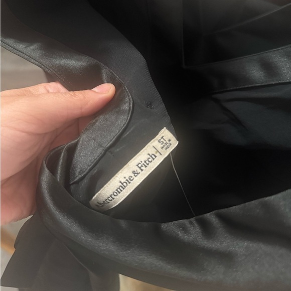 Abercrombie & Fitch Satin Plunge Bow-Back Mini Dress- Black - Picture 6 of 6